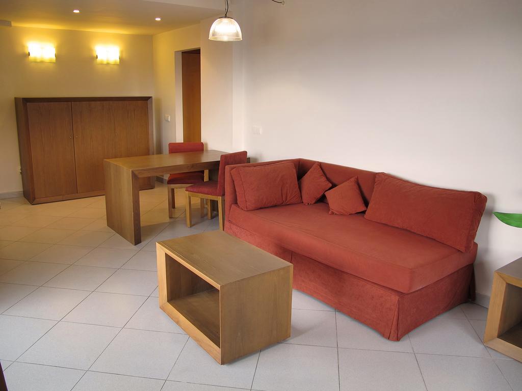 Family Suite,1248887269:JPEG